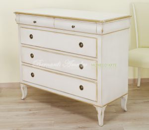 Classic wooden chest of drawers with lacquered finish
